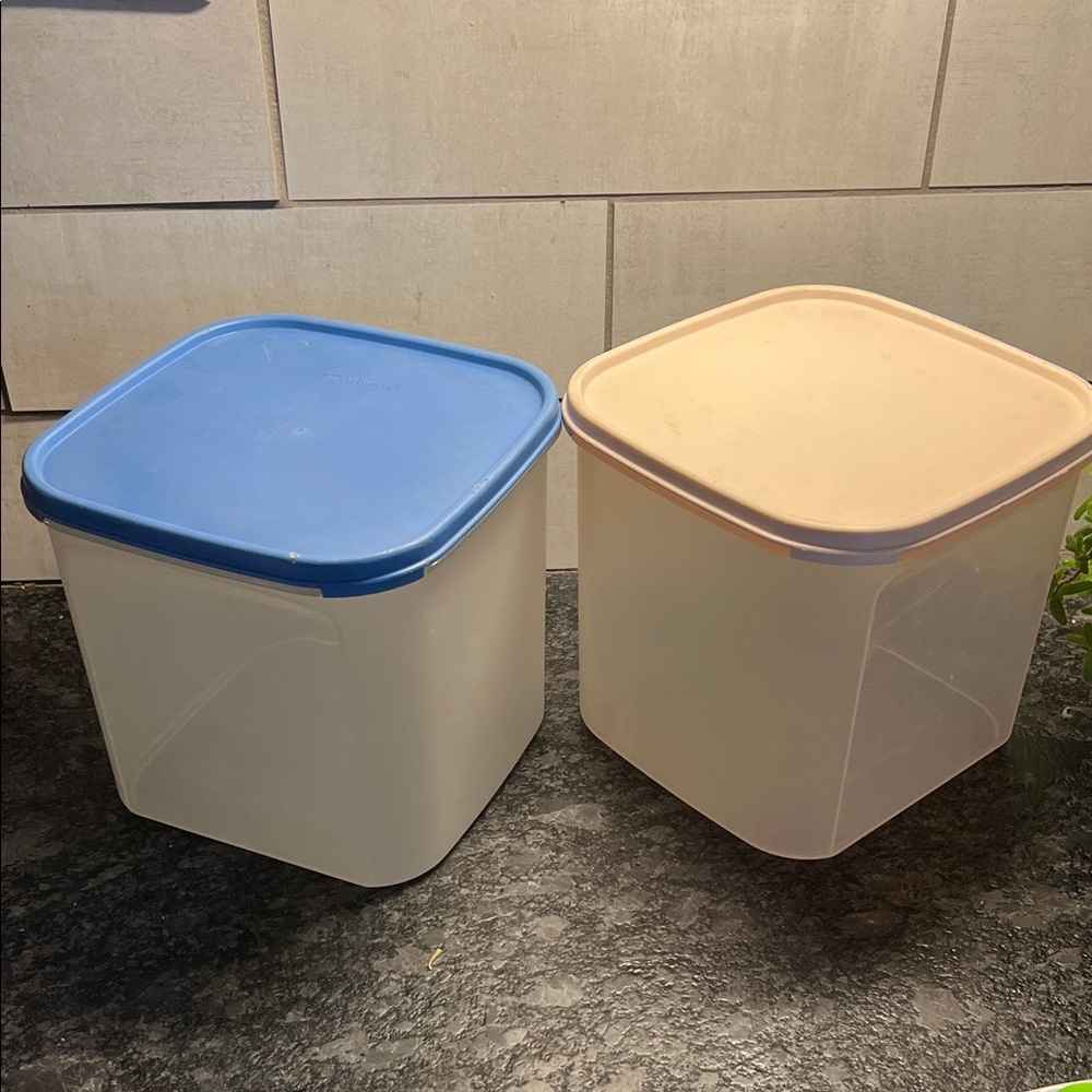 Tupperware Modular Mates size #3. Pink and blue. Stacking containers Great shape